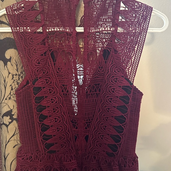 Self-Portrait Burgundy Guipure Lace Teardrop Paneled Dress - 0-2 - Picture 6 of 16